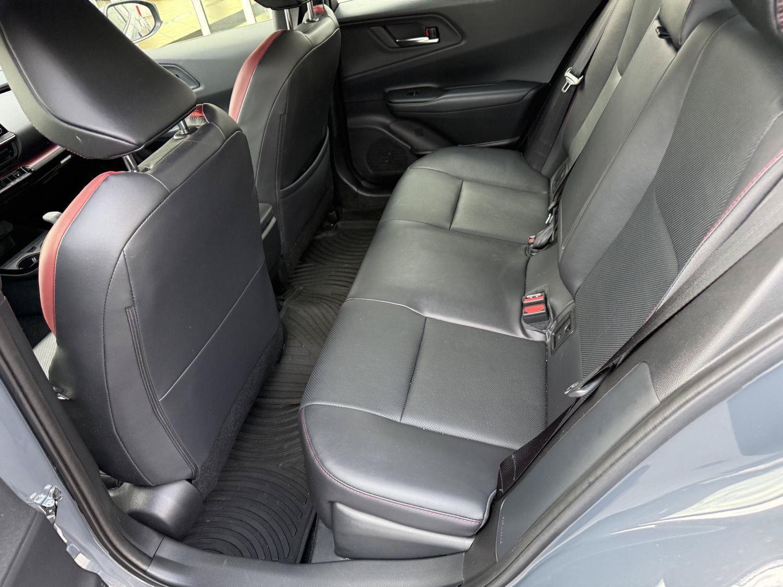 Used 2025 Toyota Prius Plug-In Hybrid FWD image 13