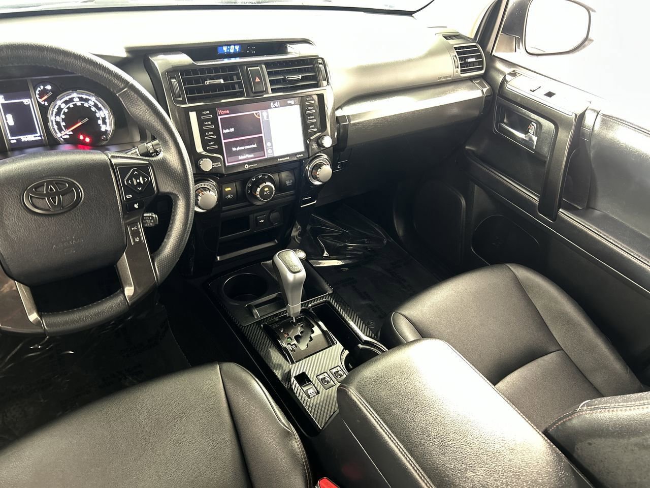 Used 2022 Toyota 4Runner TRD Off-Road Premium AWD/4WD image 22