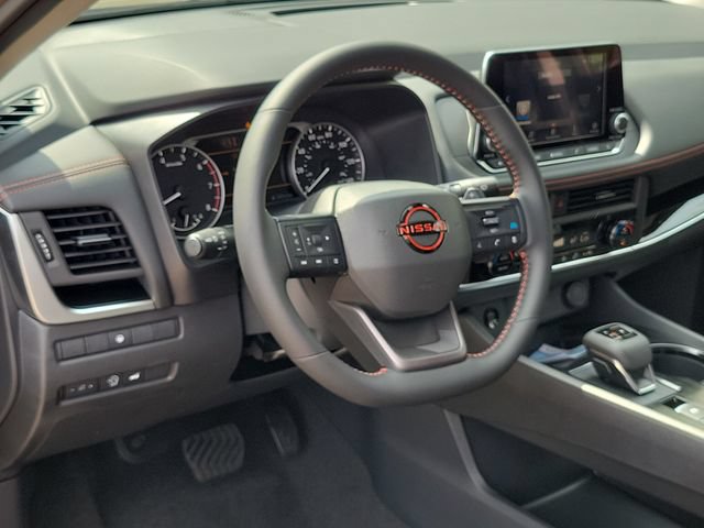 New 2026 Nissan Rogue SV AWD/4WD image 10