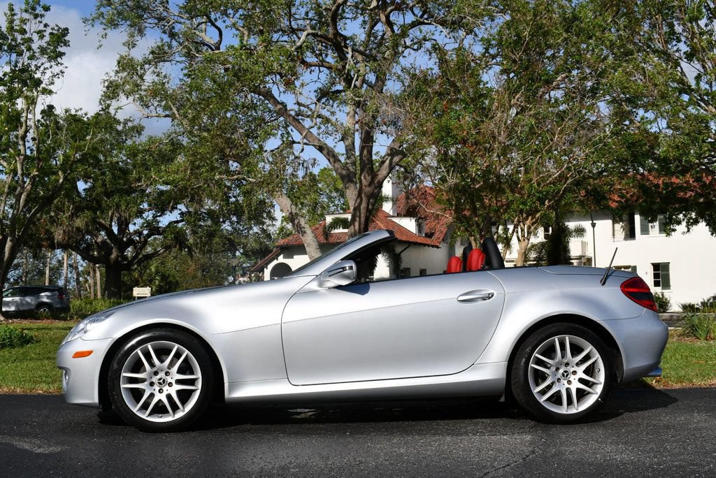 Used 2009 Mercedes-Benz SLK 300 image 25