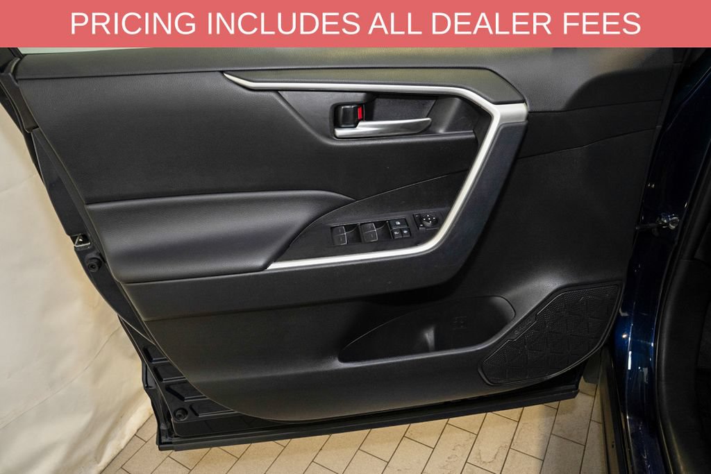 Used 2025 Toyota RAV4 XLE w/ Weather Package FWD image 11