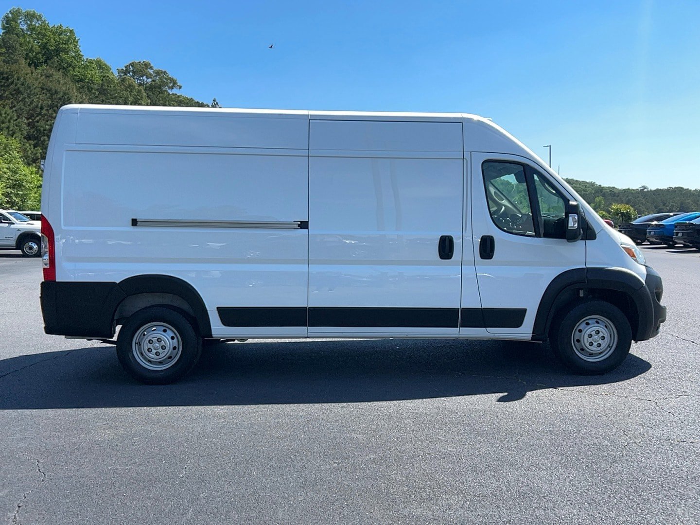 Used 2023 RAM ProMaster 2500 FWD image 4