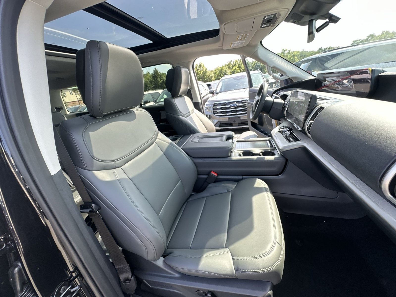 New 2027 Ford Expedition Active AWD/4WD image 36