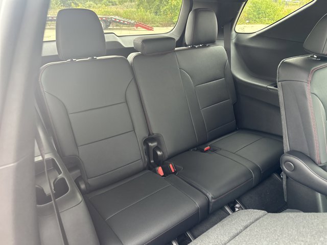 New 2026 Chevrolet Traverse RS w/ LPO, Floor Liner Package image 31