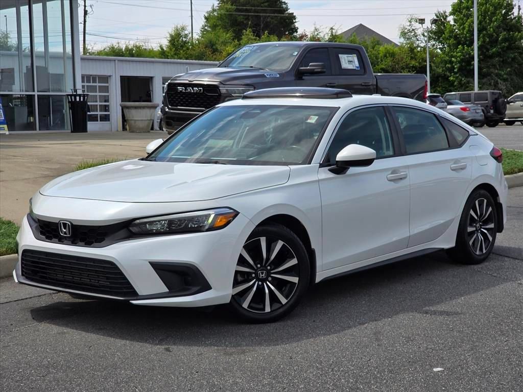 Used 2024 Honda Civic EX-L image 2