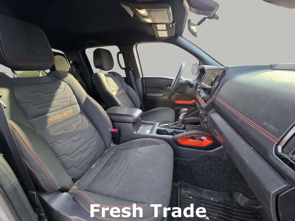 Used 2025 Nissan Frontier PRO-4X image 7