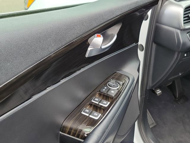 Certified 2020 Kia Sorento LX image 8