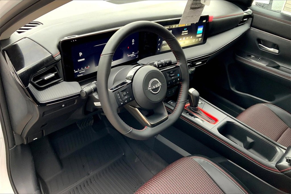 New 2025 Nissan Kicks SR image 7