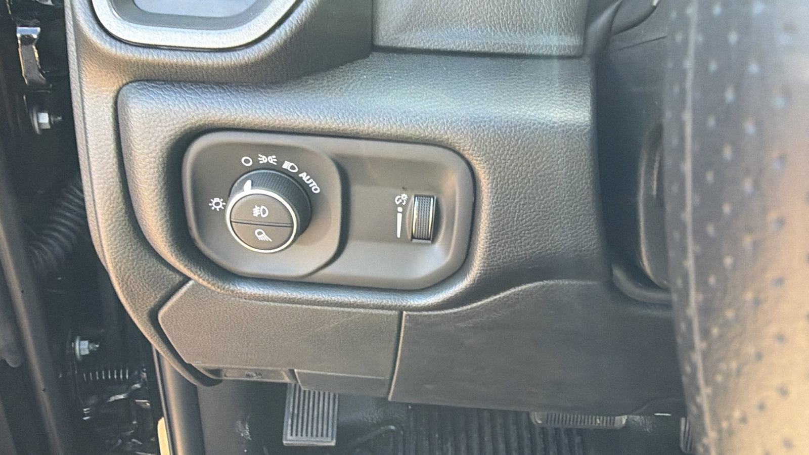 New 2026 RAM 4500 Tradesman w/ Chrome Appearance Group AWD/4WD image 21