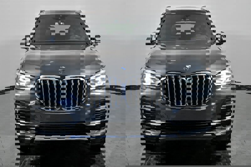 Used 2022 BMW X5 xDrive40i w/ Premium Package image 4