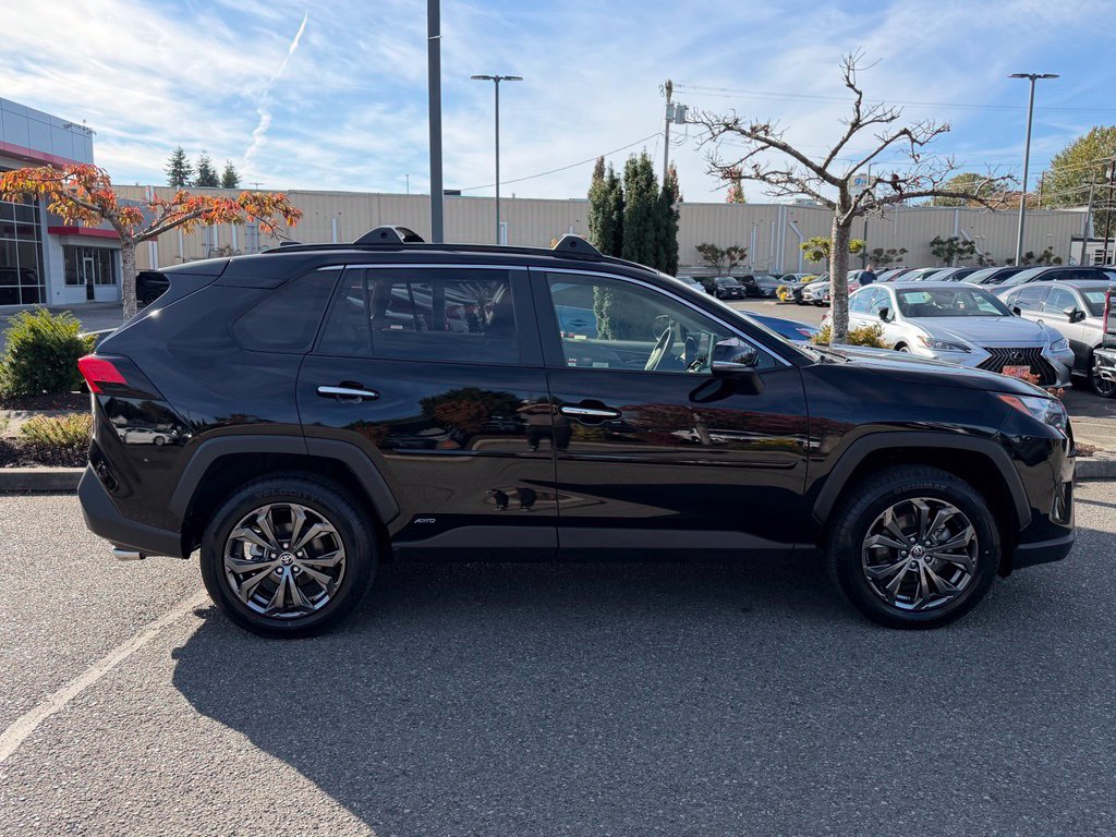 Certified 2022 Toyota RAV4 Limited AWD/4WD image 6