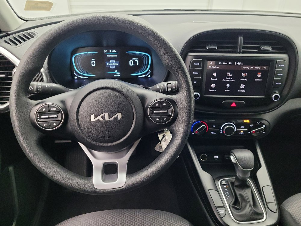 Used 2025 Kia Soul LX image 22