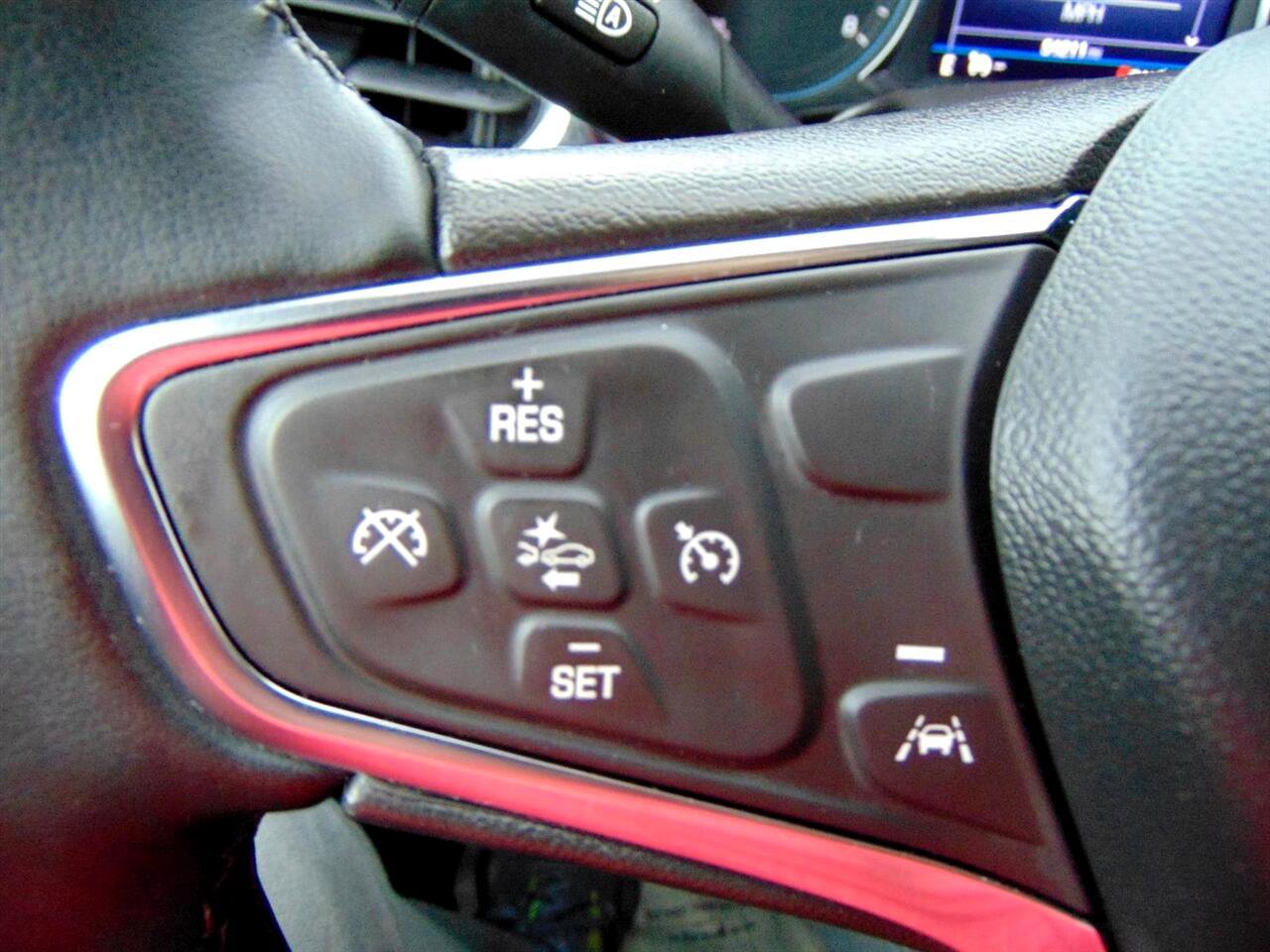 Used 2024 Chevrolet Equinox LT image 35