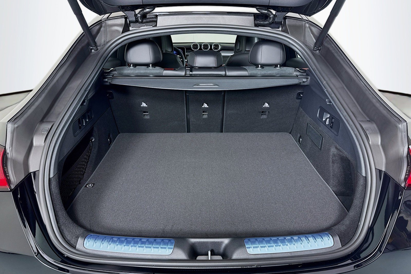 New 2026 Mercedes-Benz GLC 43 AMG 4MATIC Coupe image 22