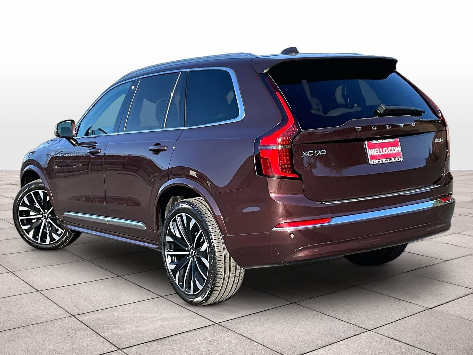 Used 2026 Volvo XC90 B5 Ultra AWD/4WD image 14