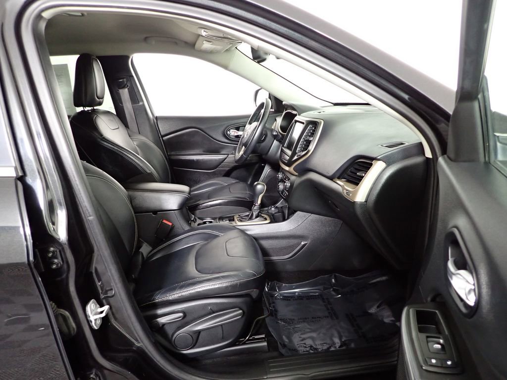 Used 2014 Jeep Cherokee Limited AWD/4WD image 40