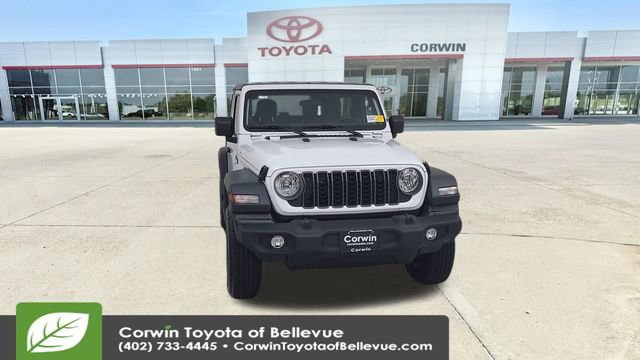 Used 2025 Jeep Wrangler Sport image 3