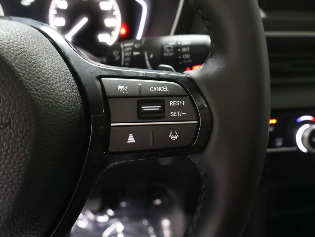 New 2025 Honda Pilot Touring image 33