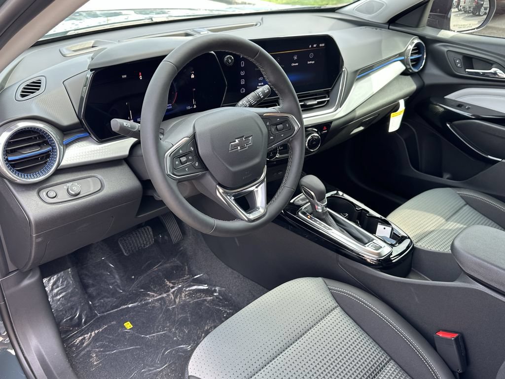 New 2026 Chevrolet Trax LT w/ Driver Confidence Package FWD image 16