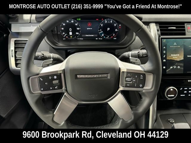 New 2024 Land Rover Discovery Dynamic SE AWD/4WD image 16