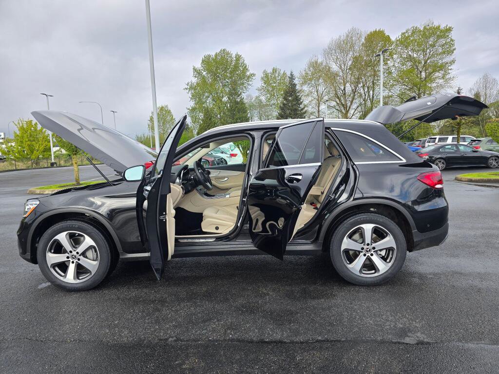 Used 2022 Mercedes-Benz GLC 300 image 12