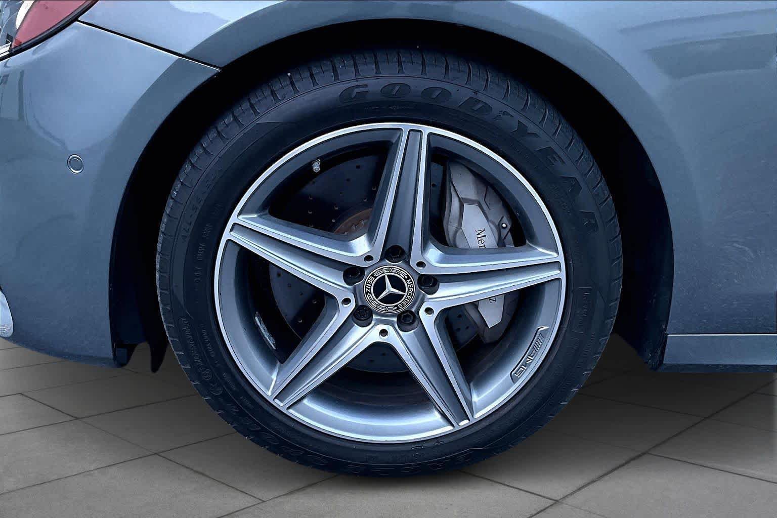 Used 2019 Mercedes-Benz E 450 4MATIC Sedan w/ Premium Package image 11