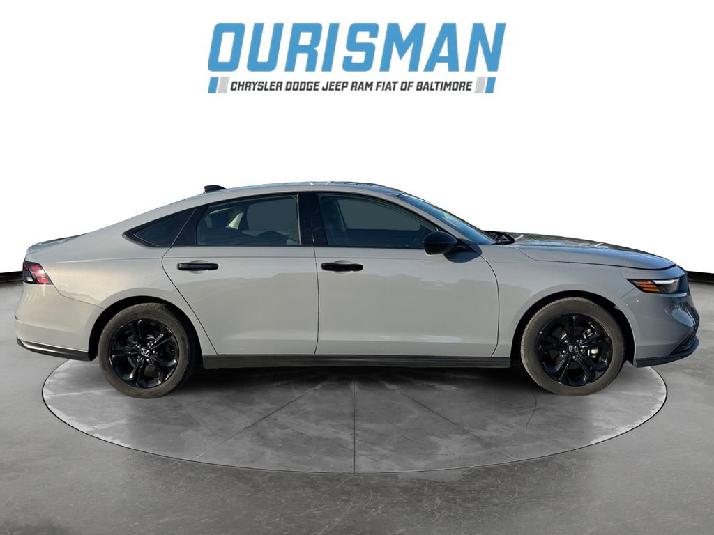 Used 2025 Honda Accord SE image 7