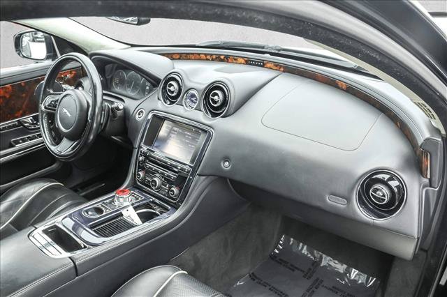 Used 2011 Jaguar XJ L RWD image 26