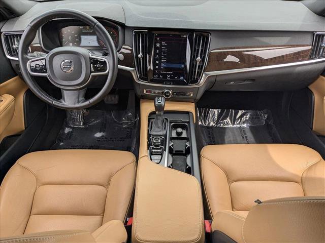 Used 2017 Volvo S90 T5 Momentum w/ Convenience Package FWD image 17