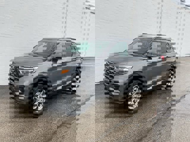 Used 2022 Ford Explorer XLT image 33