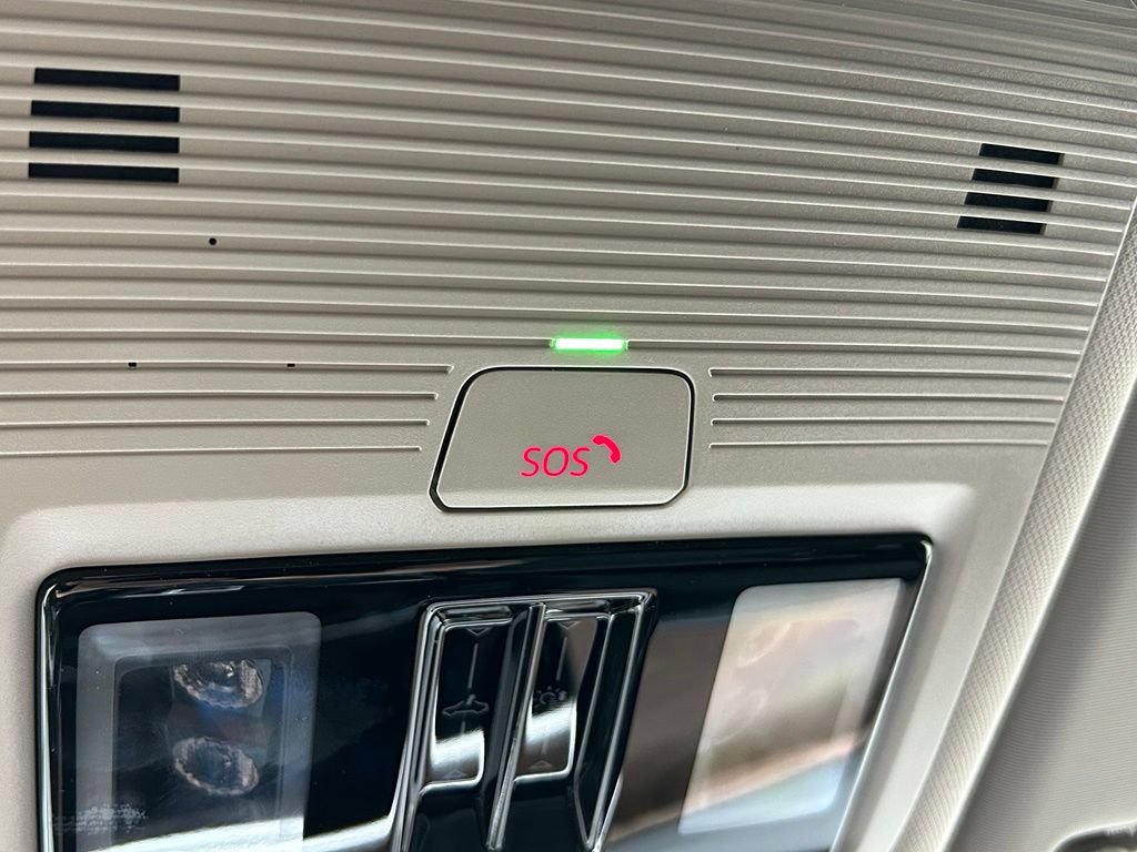 Certified 2026 Volkswagen Atlas SE FWD image 31