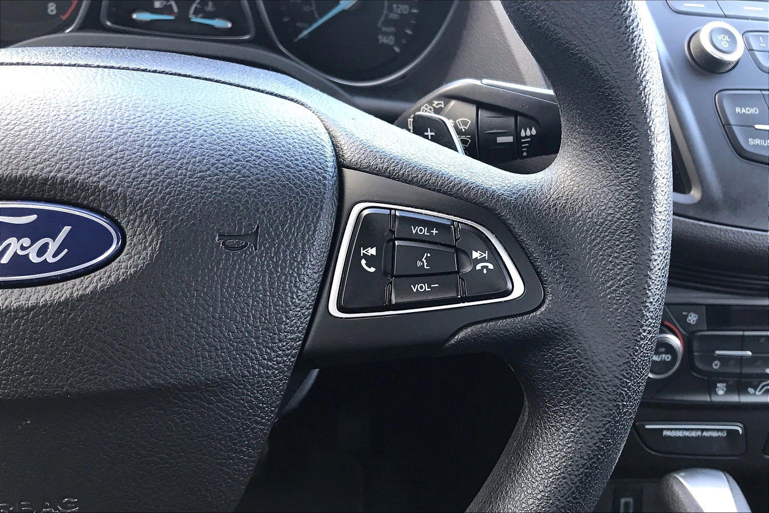 Used 2017 Ford Escape SE FWD image 15