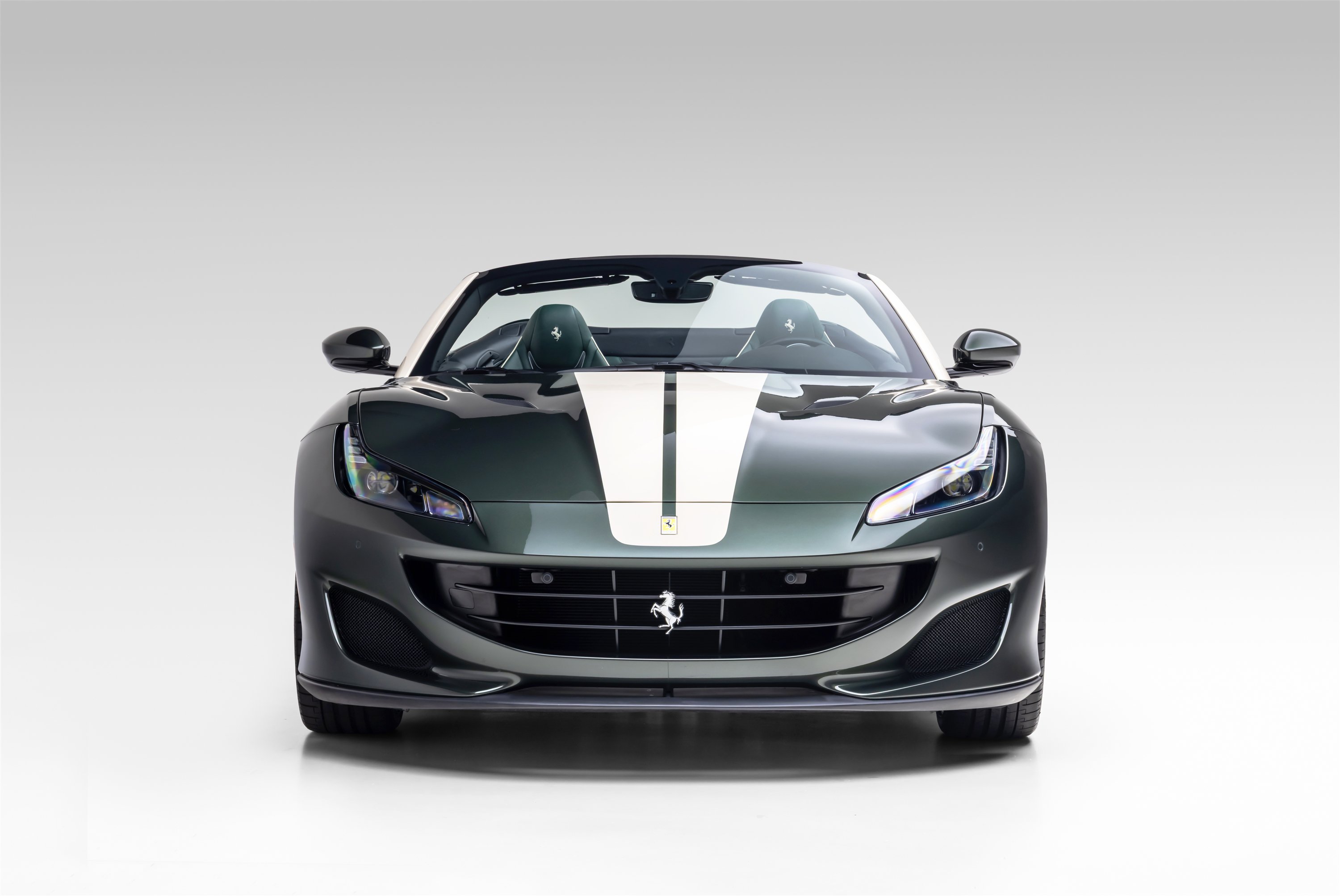 Certified 2019 Ferrari Portofino RWD image 4