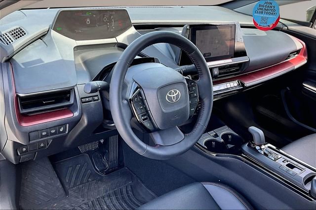 Used 2025 Toyota Prius Plug-In Hybrid image 14