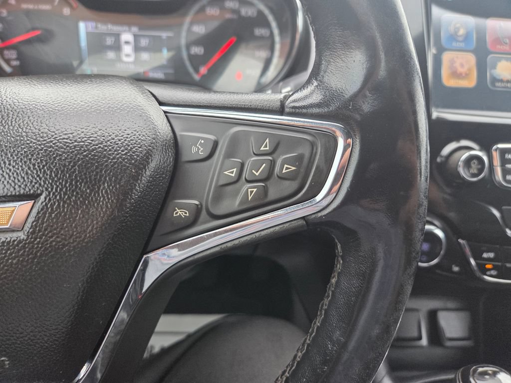 Used 2017 Chevrolet Cruze Premier FWD image 20