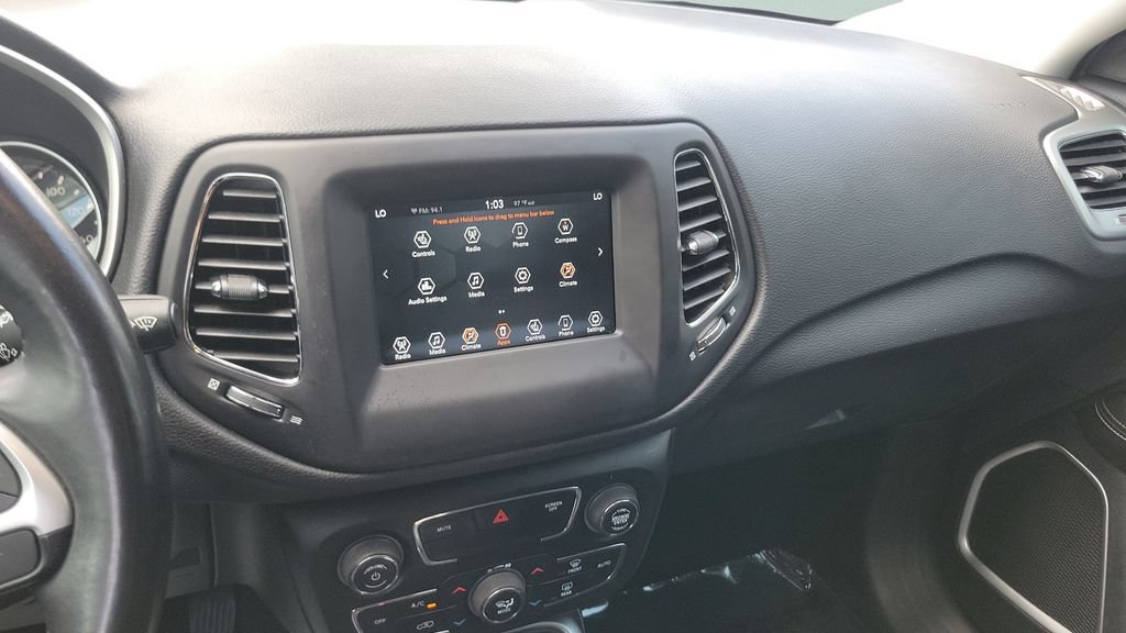 Used 2019 Jeep Compass Latitude w/ Popular Equipment Group AWD/4WD image 14