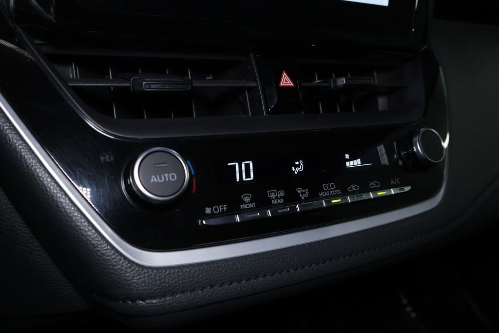 Used 2024 Toyota Corolla SE image 27