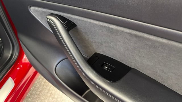 Used 2019 Tesla Model 3 Long Range RWD image 22