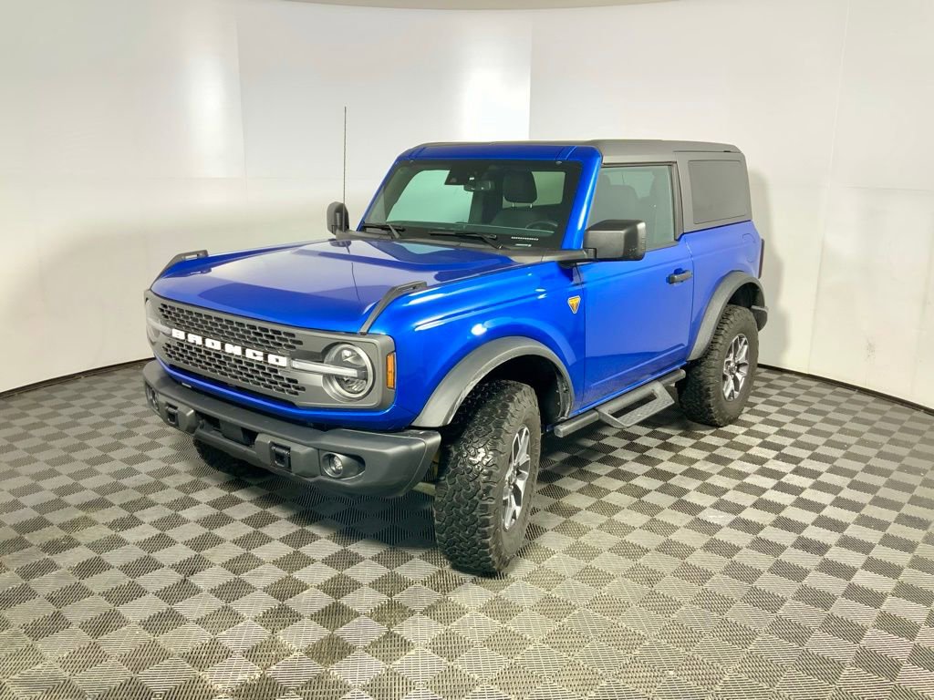 Used 2023 Ford Bronco Badlands image 9