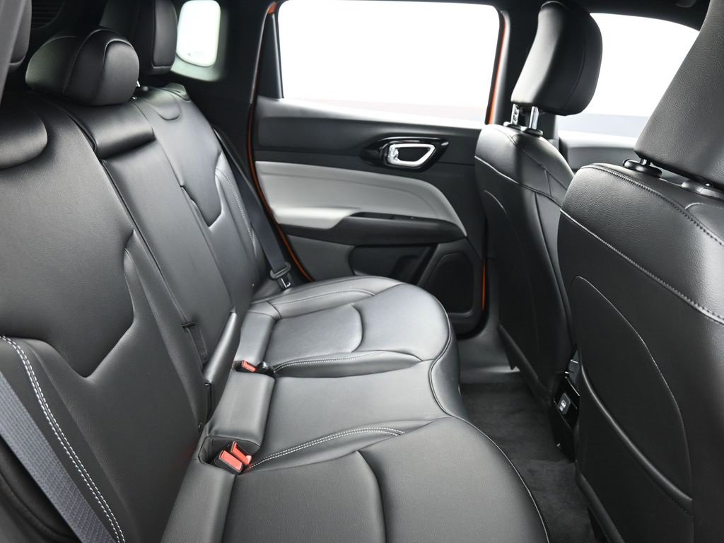 New 2026 Jeep Compass Limited image 18