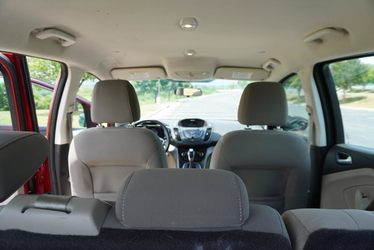 Used 2015 Ford C-MAX SE w/ Equipment Group 201A FWD image 22