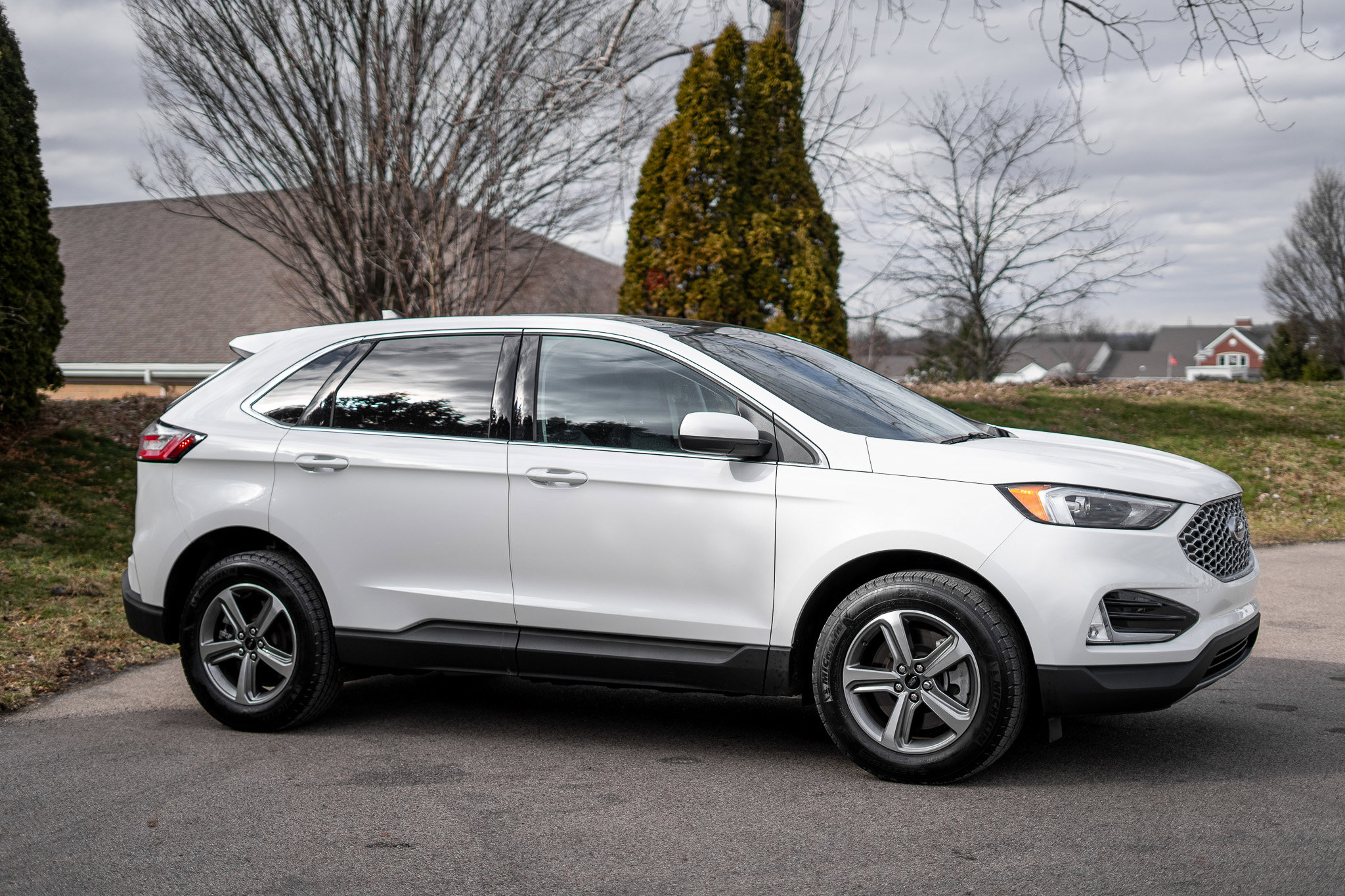 Used 2024 Ford Edge SEL w/ Convenience Package image 4