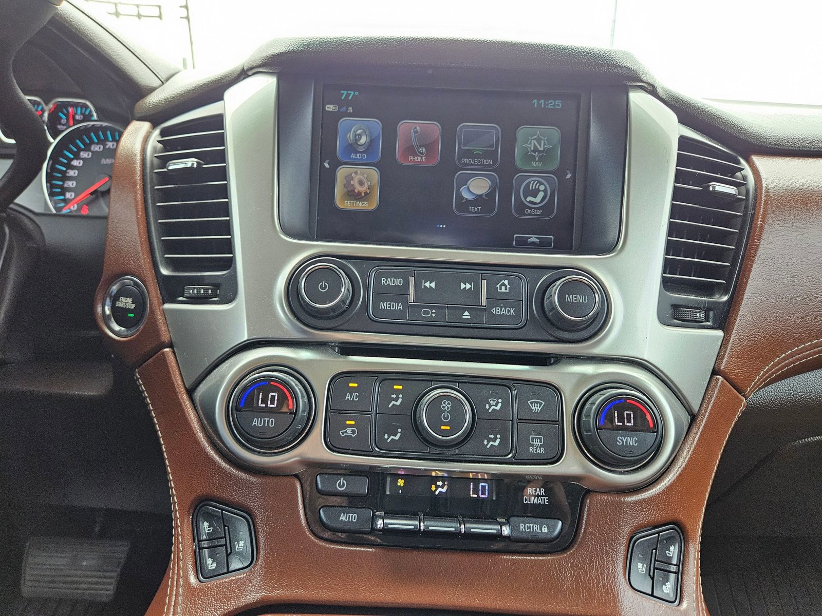 Used 2019 Chevrolet Tahoe Premier RWD image 16