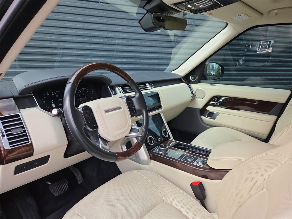 Used 2019 Land Rover Range Rover HSE image 4
