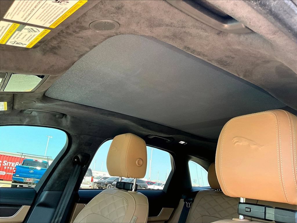 Used 2023 Jaguar F-PACE S AWD/4WD image 18