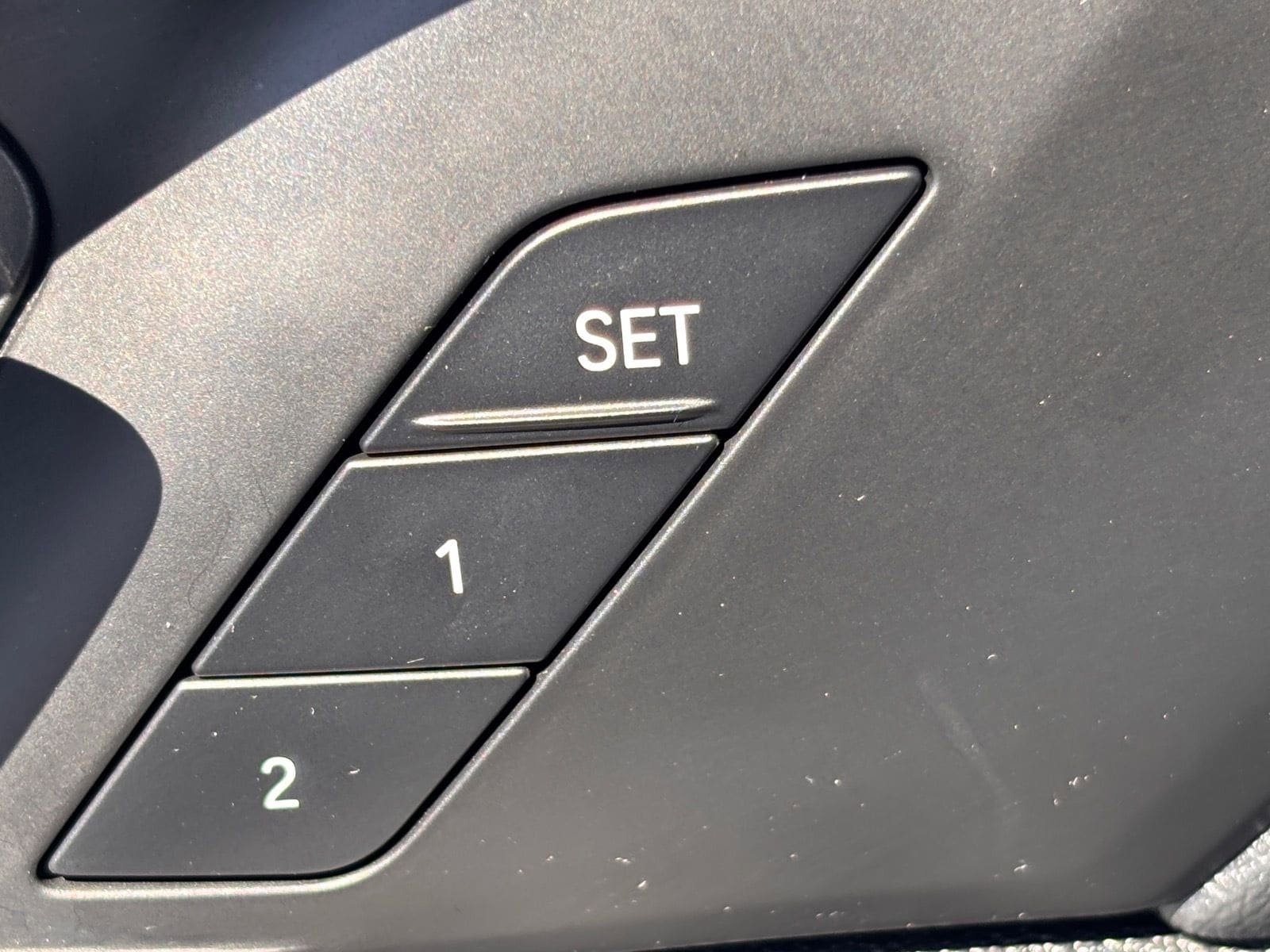 Used 2019 BMW X5 xDrive40i w/ Convenience Package AWD/4WD image 21