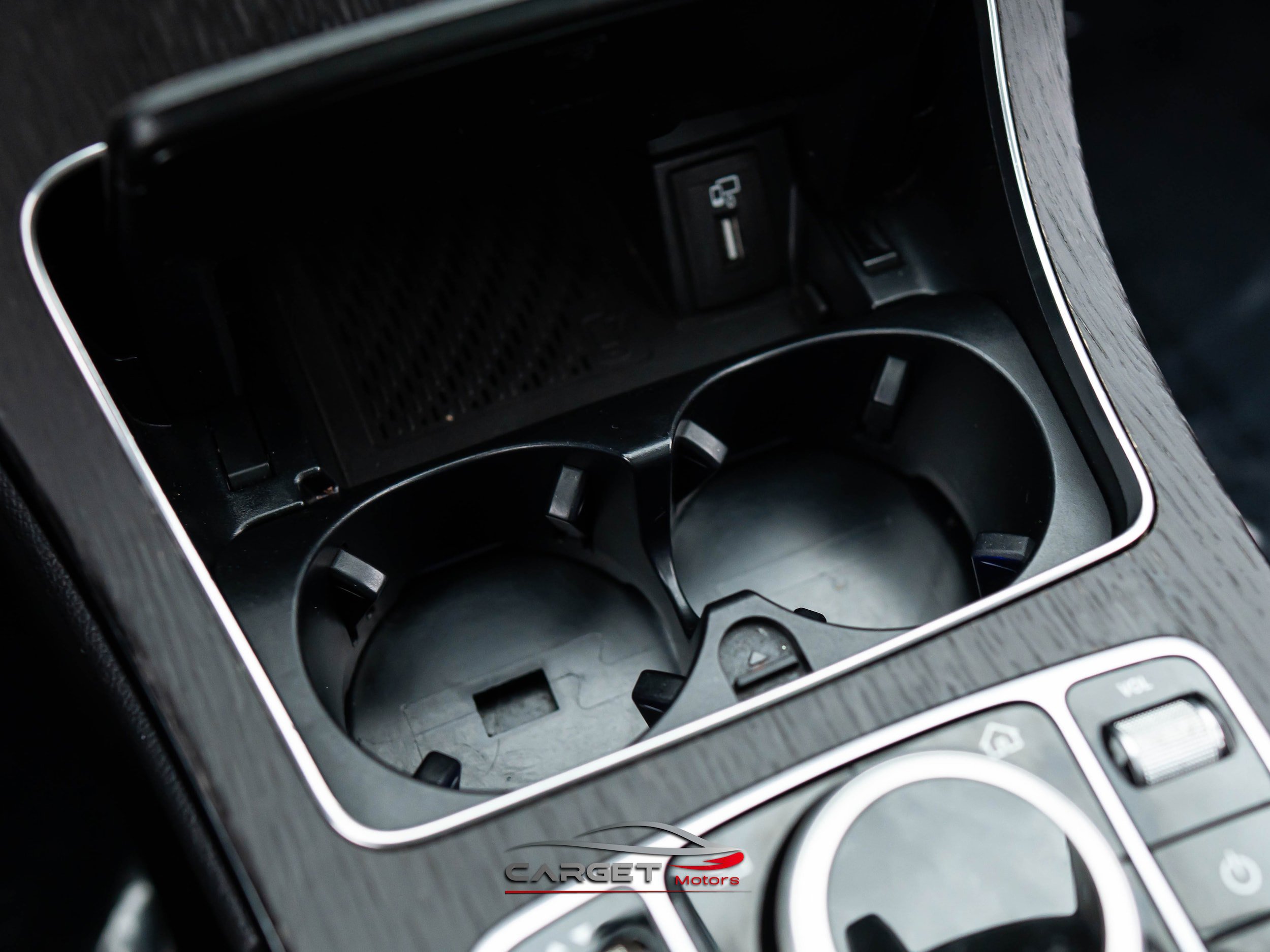 Used 2020 Mercedes-Benz C 300 4MATIC Sedan image 33
