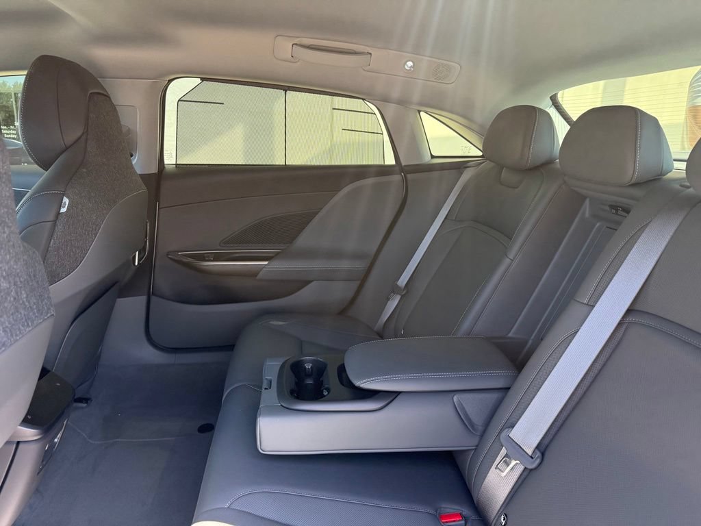 Used 2025 Lucid Air Touring AWD/4WD image 9