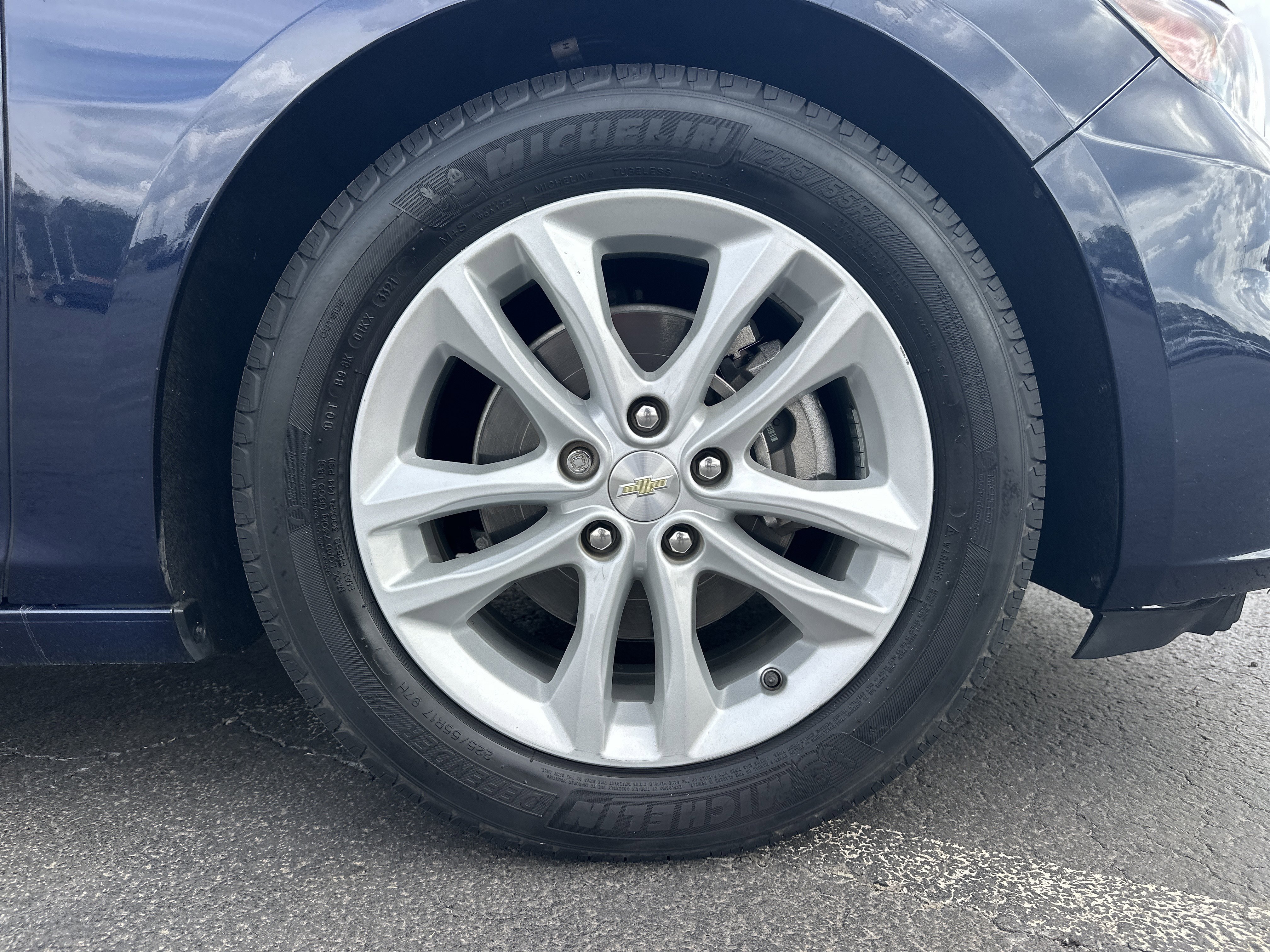 Used 2018 Chevrolet Malibu LT image 13