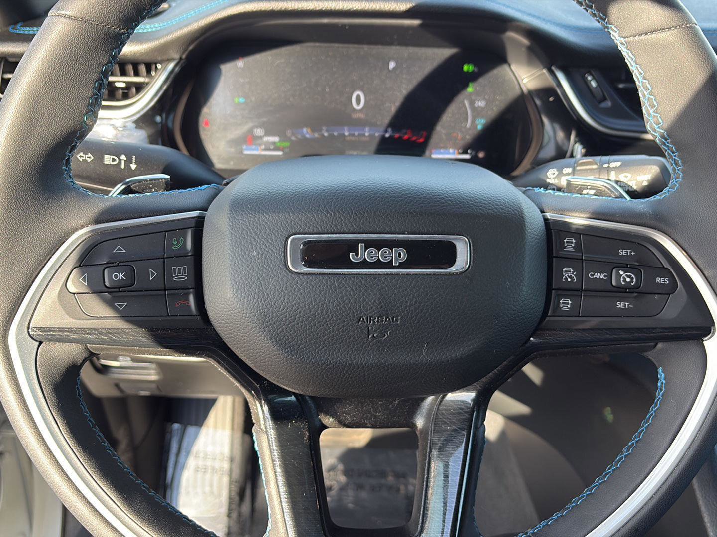 Used 2023 Jeep Grand Cherokee Trailhawk w/ Advanced Protech Group II image 23